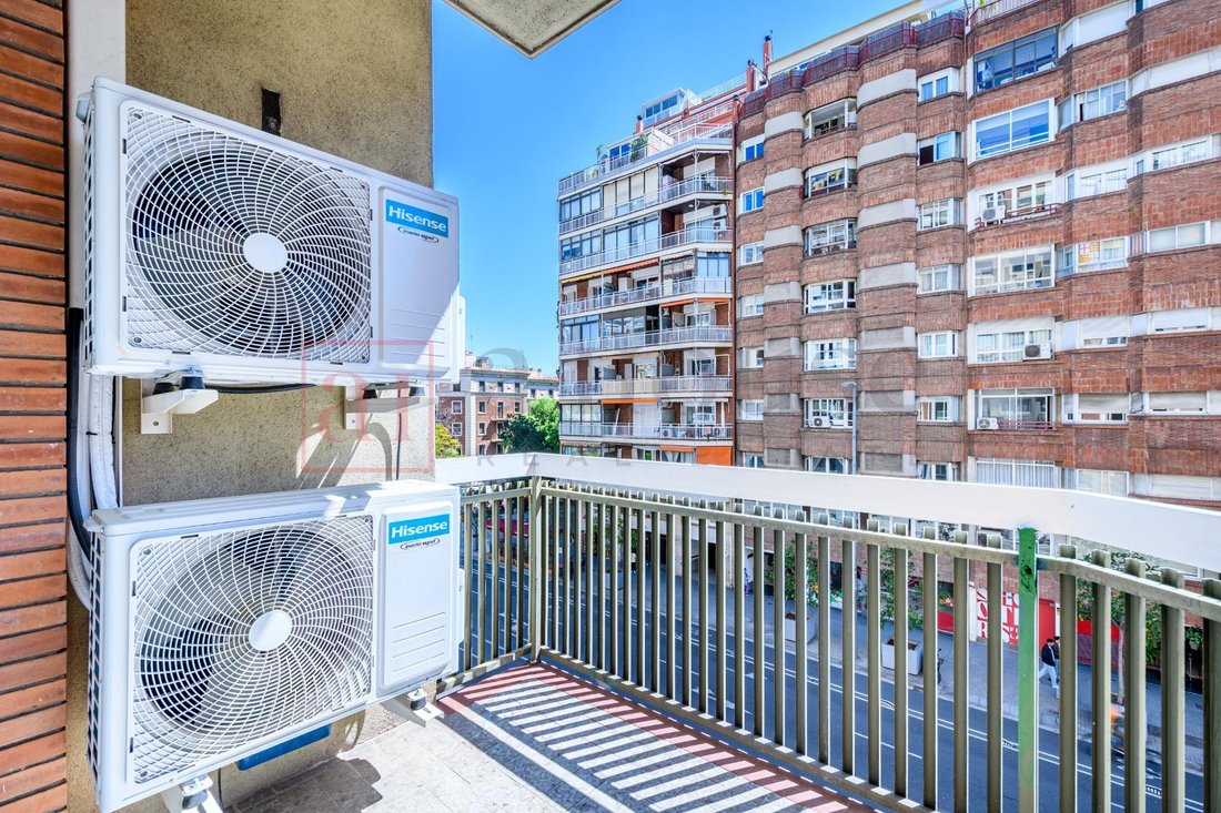 Apartment in Eixample, Barcelona, Spain 5 - 18313911