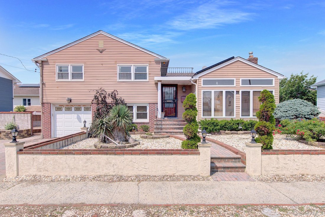 House in Long Beach, New York, United States 1 - 18452856