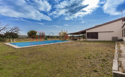 Country House in Villanueva de la Canada, Comunidad de Madrid, Spain 1
