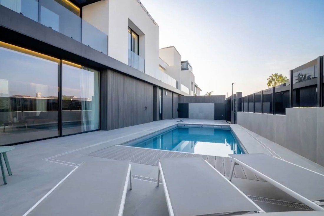 Villa in l'Alfas del Pi, Valencian Community, Spain 4 - 18453036