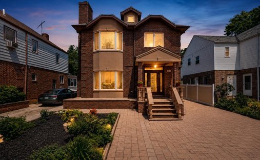 House in New York, New York, United States 1