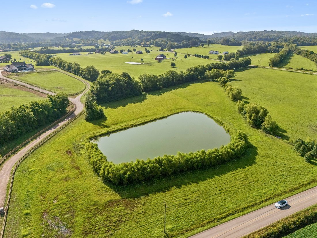 House in Columbia, Tennessee, United States 4 - 18453245