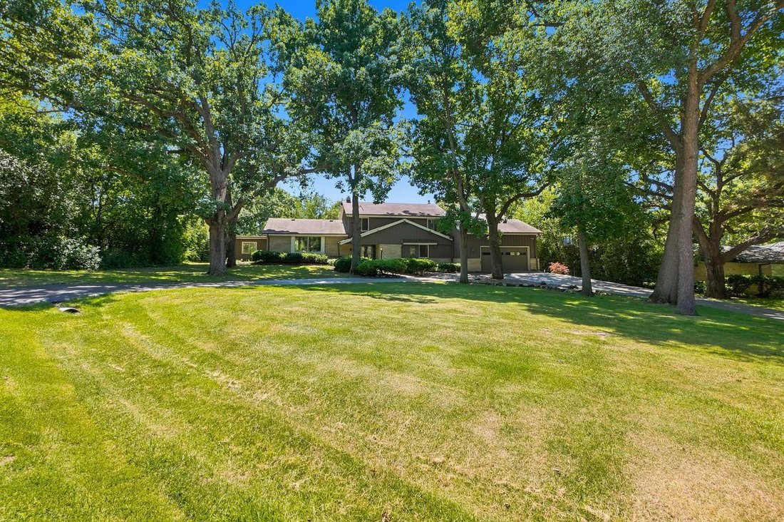 House in Waukesha, Wisconsin, United States 3 - 18452882