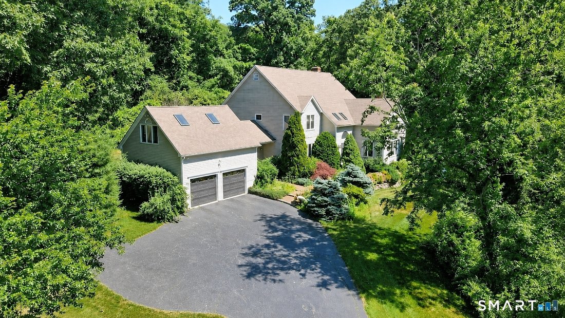 House in Shelton, Connecticut, United States 5 - 18452788