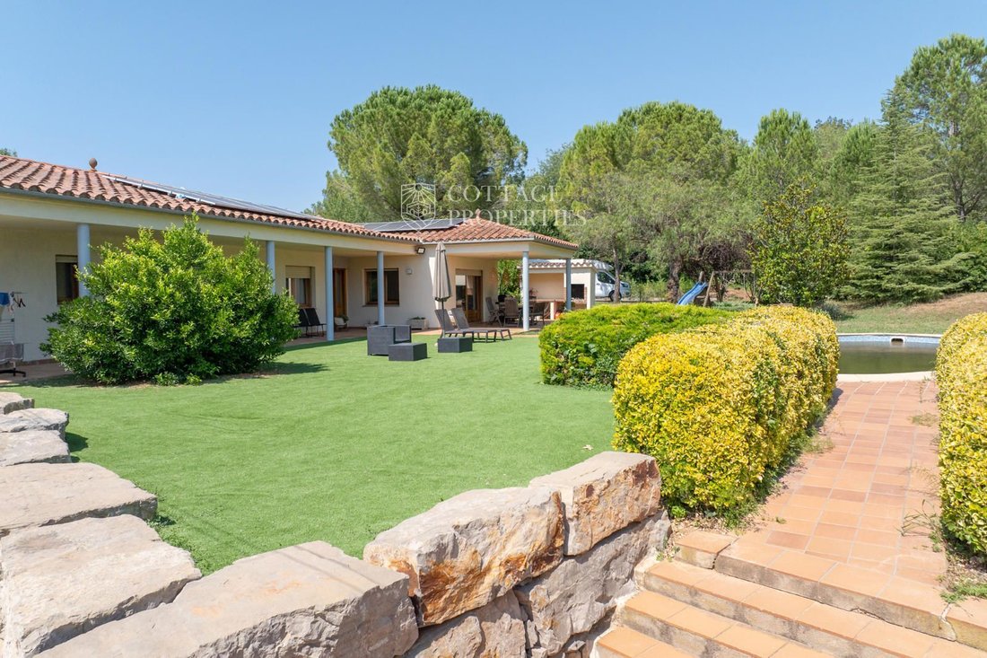 Finca in Vilademuls, Catalonia, Spain 4 - 18453315