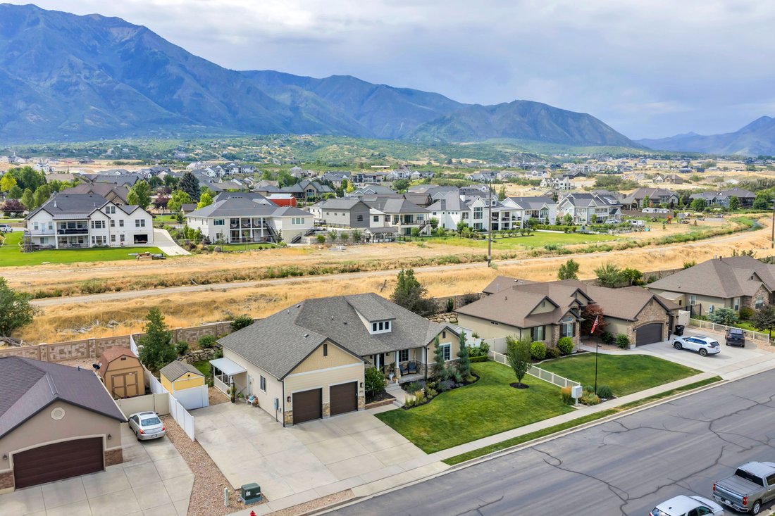 House in Woodland Hills, Utah, United States 2 - 18452975