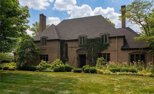 House in Akron, Ohio, United States 1