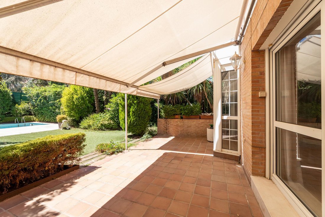 Villa in Majadahonda, Comunidad de Madrid, Spain 5 - 18437616
