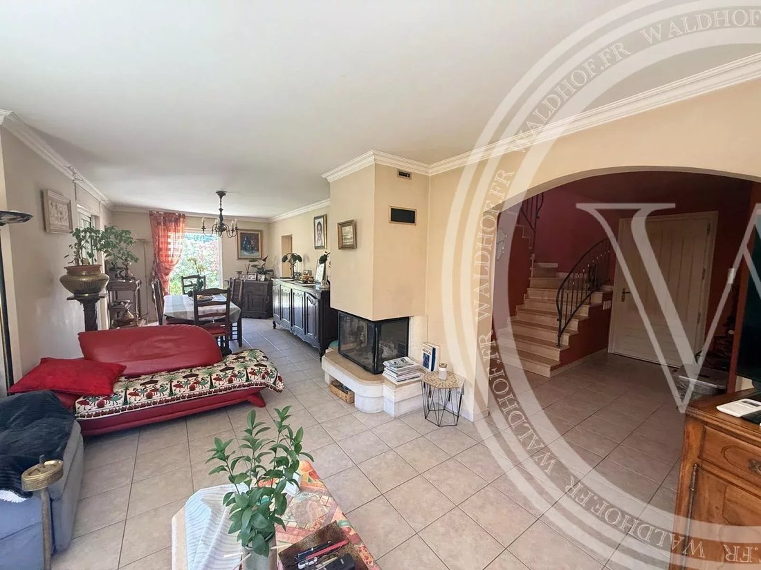 House in Mougins, Provence-Alpes-Côte d'Azur, France 2 - 18454368