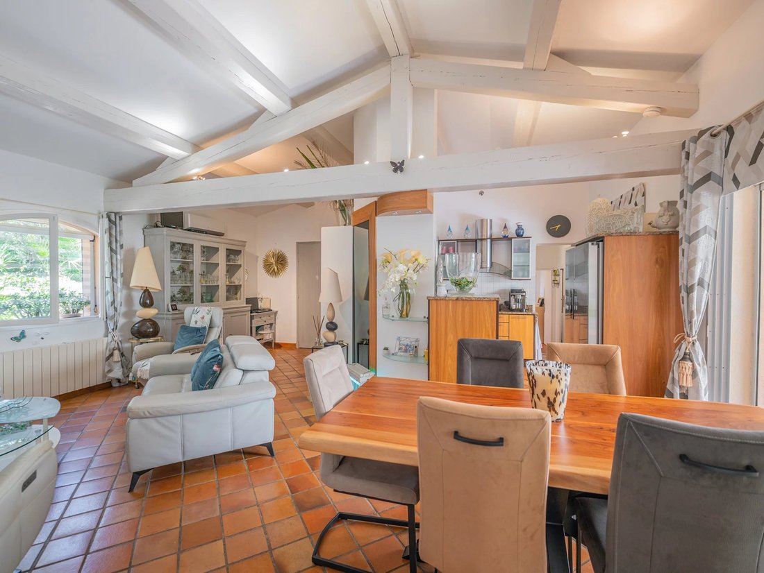 Villa in French Riviera, Provence-Alpes-Côte d'Azur, France 5 - 18454150