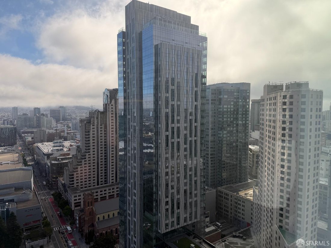 Condo in San Francisco, California, United States 3 - 18453457