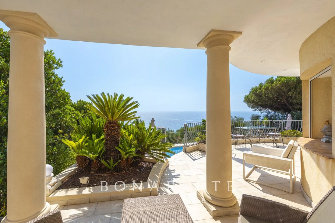 House in Les Issambres, Roquebrune-sur-Argens, France 4 - 18454379