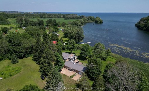 Casa en Prince Edward, Ontario, Canadá 1