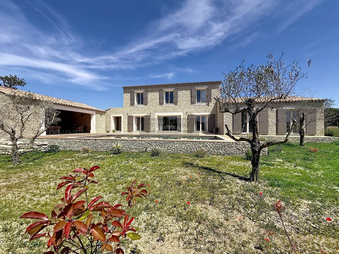 House in Gordes, Provence-Alpes-Côte d'Azur, France 2 - 18453540