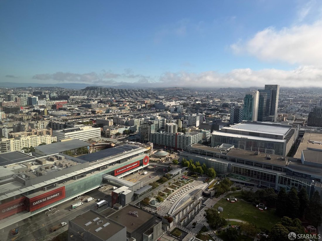 Condo in San Francisco, California, United States 1 - 18453457