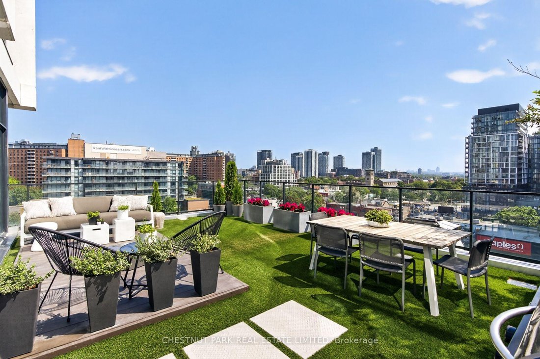 Apartment in Toronto, Ontario, Canada 3 - 18454590