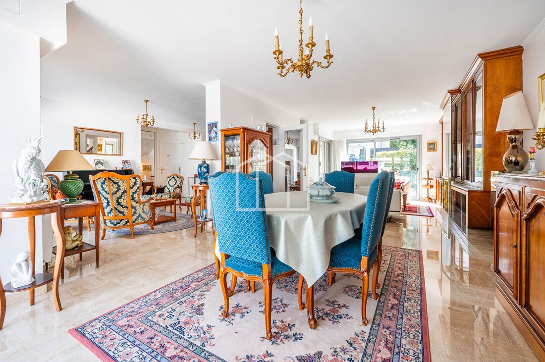 House in Plateau Ouest, Suresnes, France 3 - 18453652