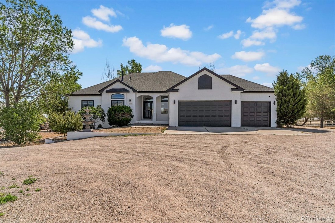 House in Lochbuie, Colorado, United States 1 - 18453840