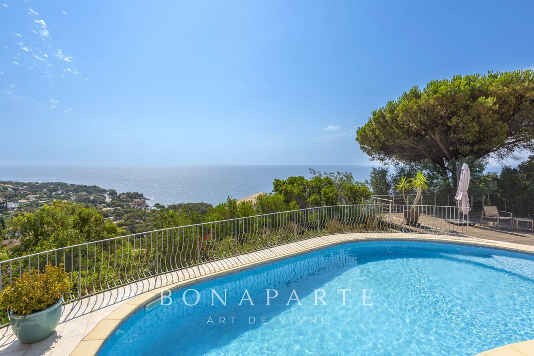 House in Les Issambres, Roquebrune-sur-Argens, France 2 - 18454379