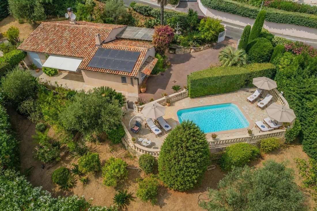Villa in French Riviera, Provence-Alpes-Côte d'Azur, France 1 - 18454150