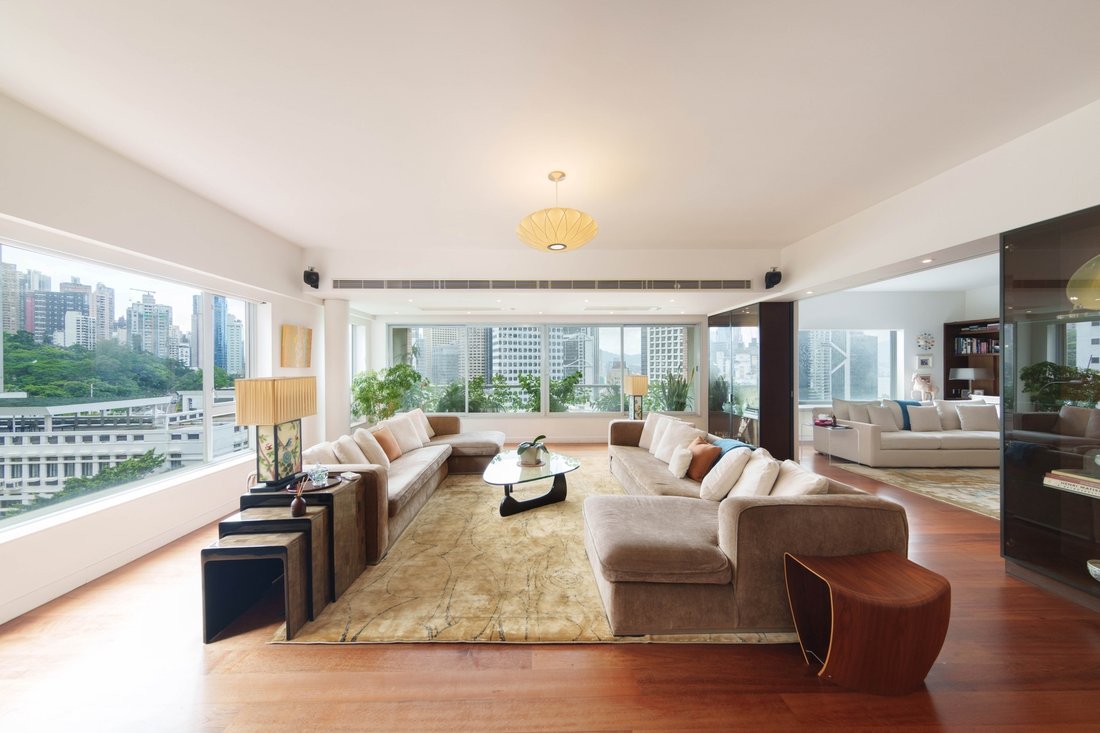 Apartment in Mid-Levels Central, Hong Kong 1 - 18454025