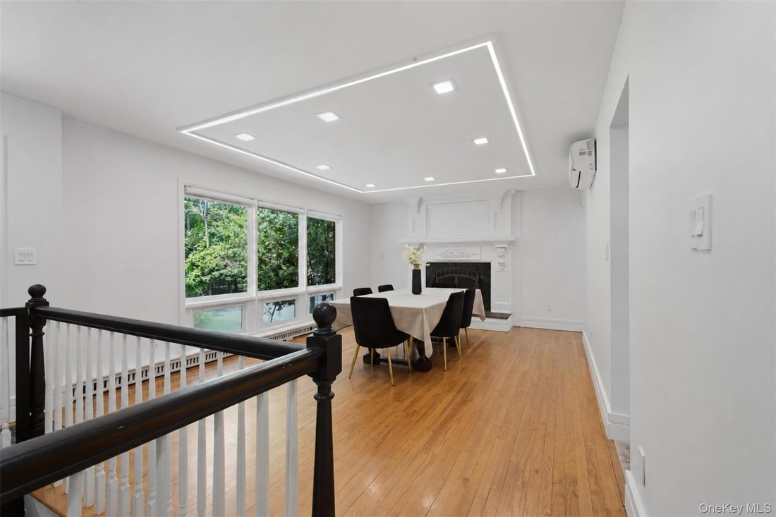 House in Airmont, New York, United States 5 - 18453829