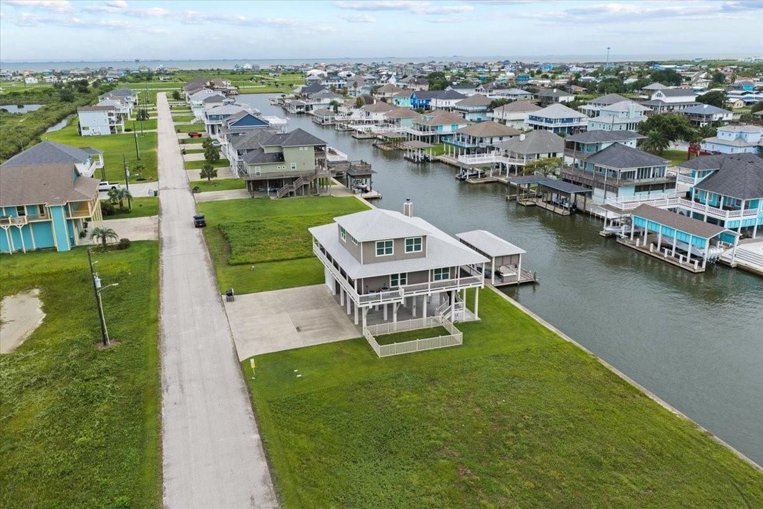 House in Bolivar Peninsula, Texas, United States 5 - 18453787