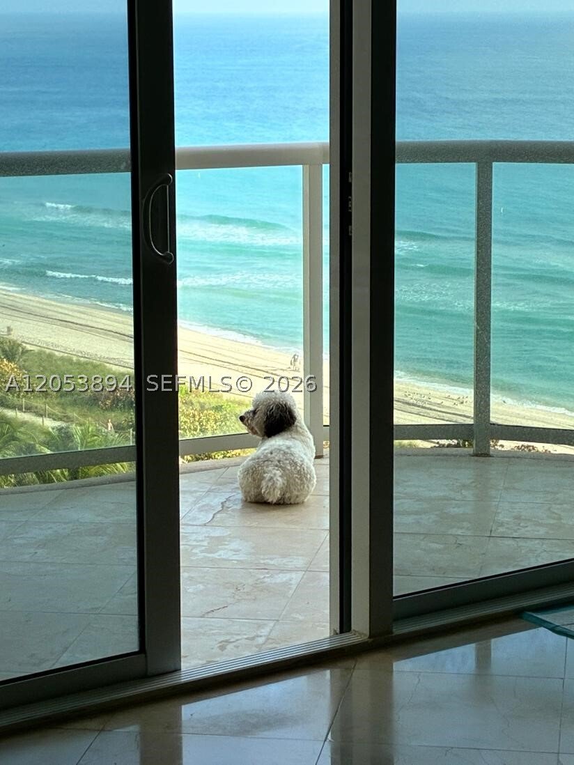 Condominio a Bal Harbour, Florida, Stati Uniti 1 - 18453505