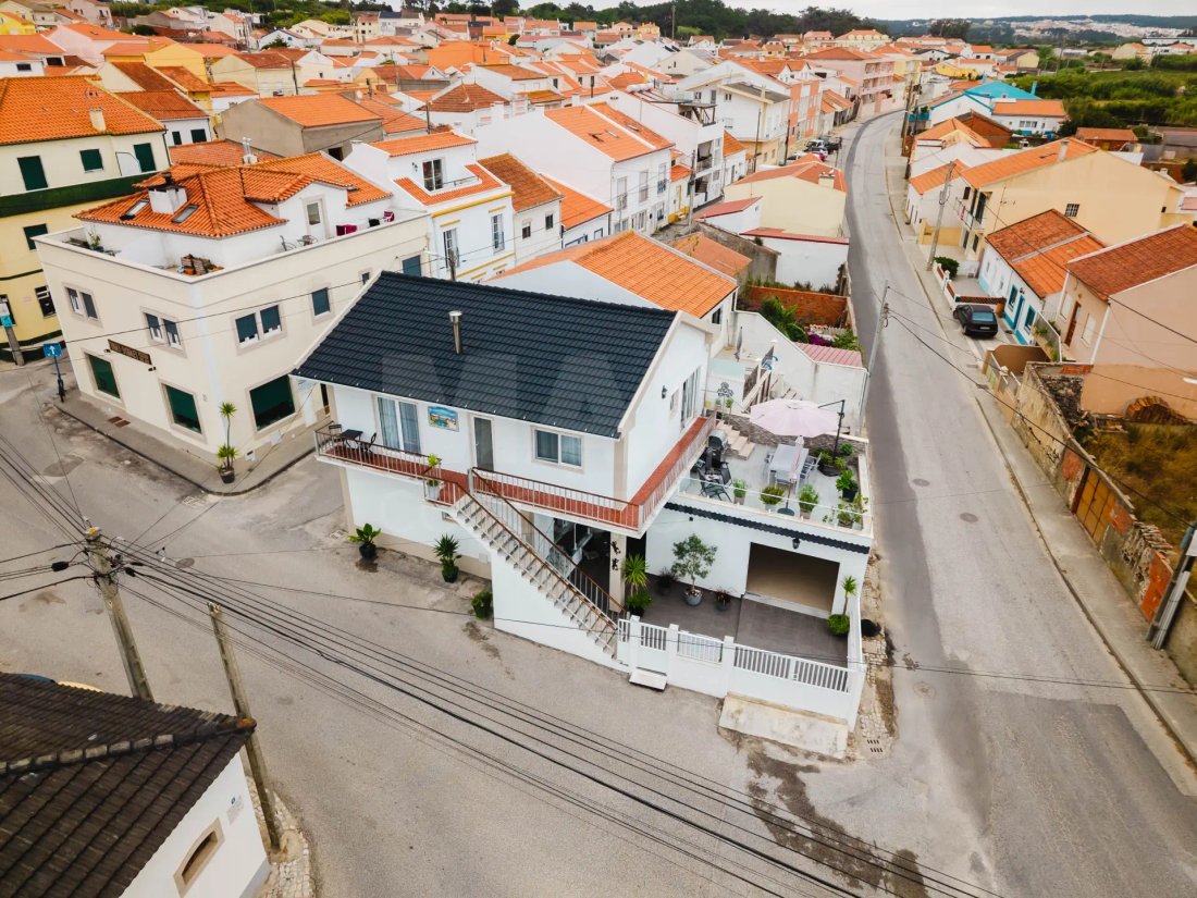 Villa in Ferrel, Leiria District, Portugal 1 - 18454263