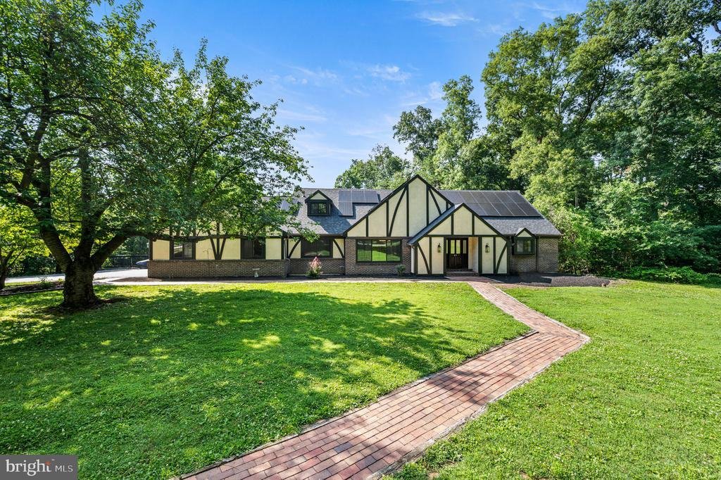 House in Mount Penn, Pennsylvania, United States 2 - 18453935