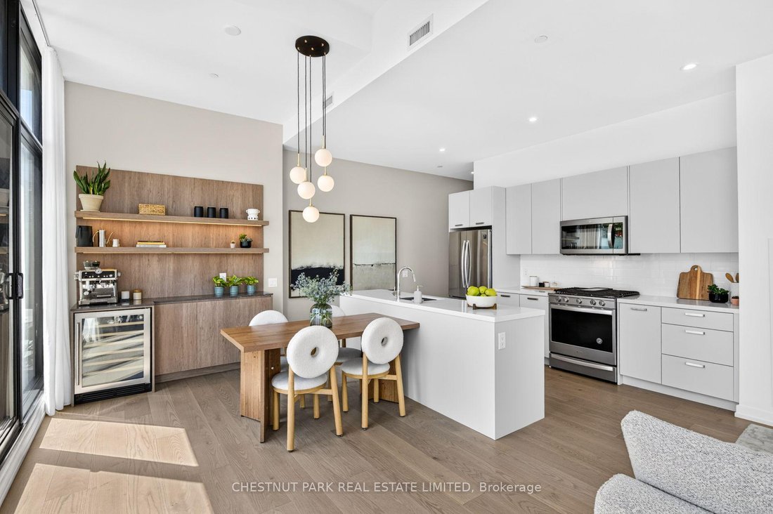 Apartment in Toronto, Ontario, Canada 5 - 18454590