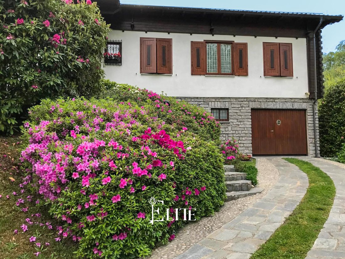 Villa in Leggiuno, Lombardy, Italy 4 - 18452728