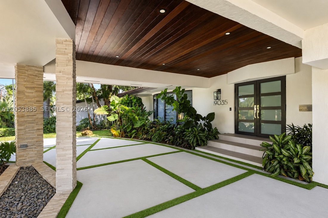 House in Hialeah, Florida, United States 3 - 18453520