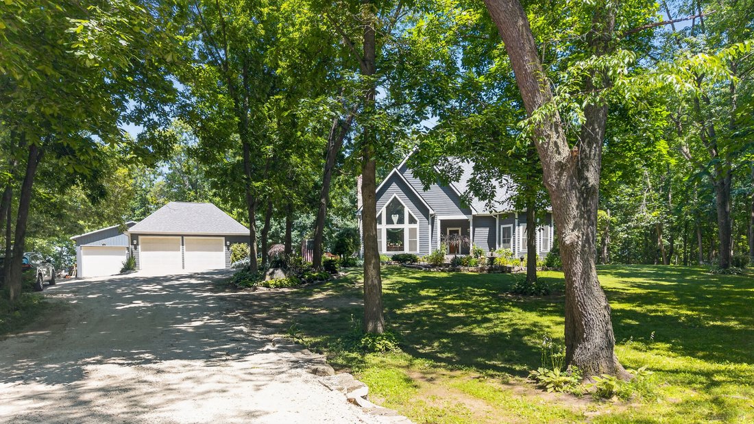 House in Spring Grove, Illinois, United States 1 - 18453535