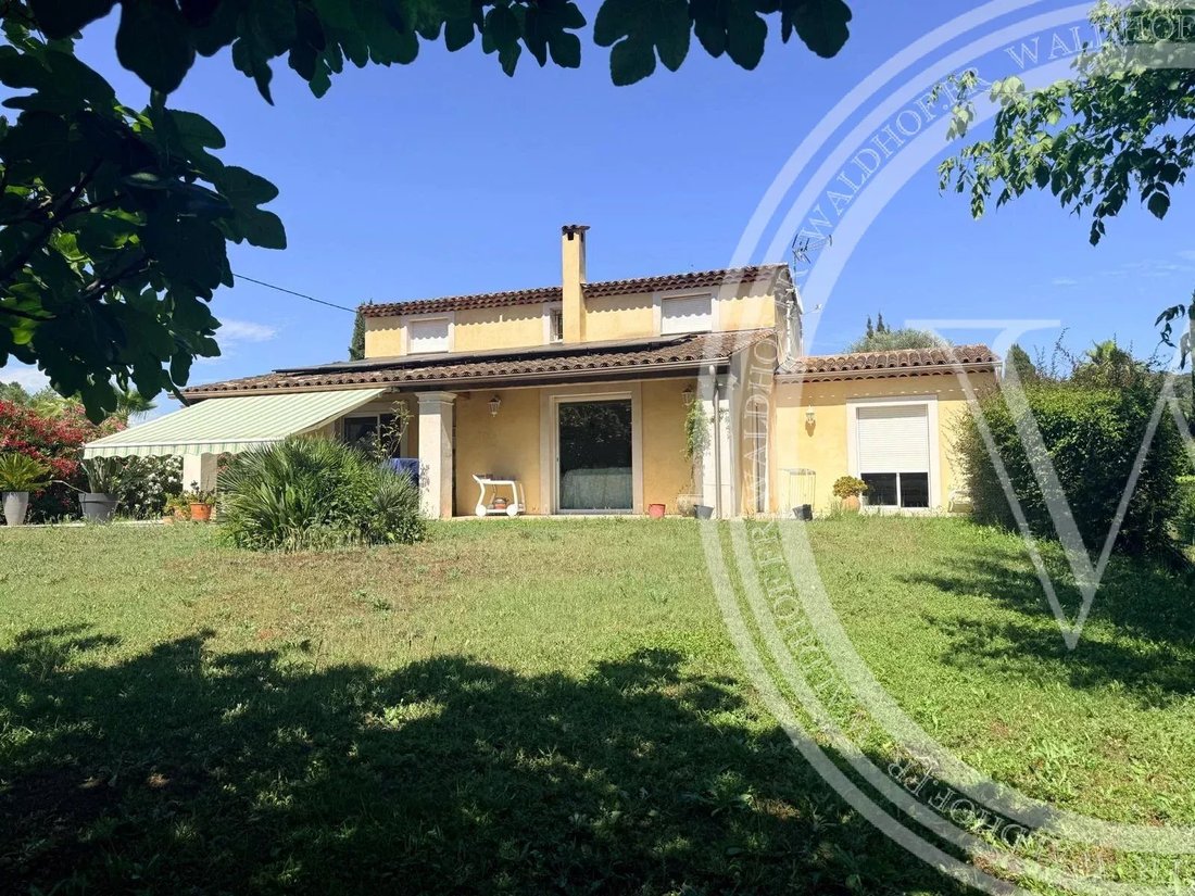 House in Mougins, Provence-Alpes-Côte d'Azur, France 1 - 18454368