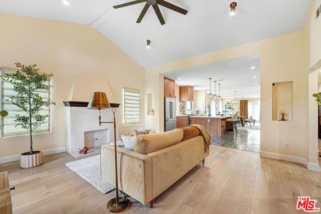 House in Los Angeles, California, United States 5 - 18453623