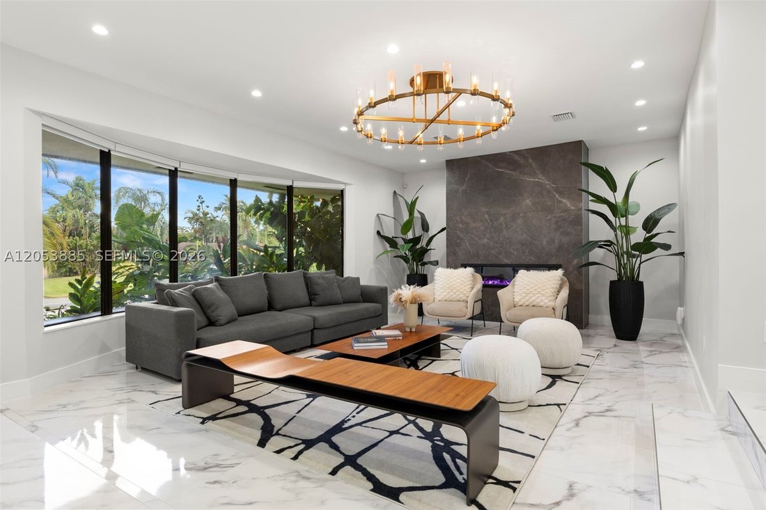 House in Hialeah, Florida, United States 4 - 18453520