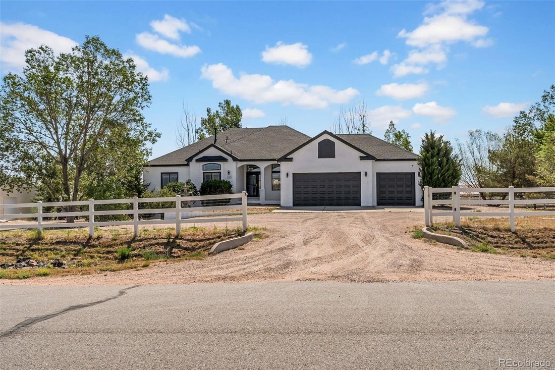House in Lochbuie, Colorado, United States 2 - 18453840