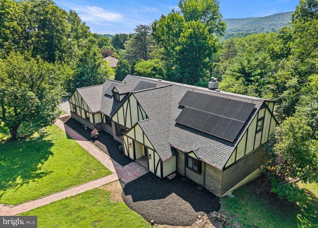 House in Mount Penn, Pennsylvania, United States 1 - 18453935