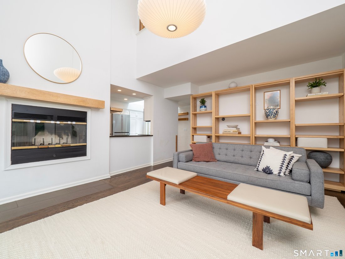 Condo in Wilton, Connecticut, United States 4 - 18396265