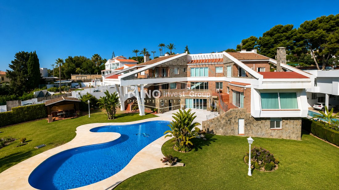 Villa in Churriana (District), Malaga, Spain 1 - 18454160