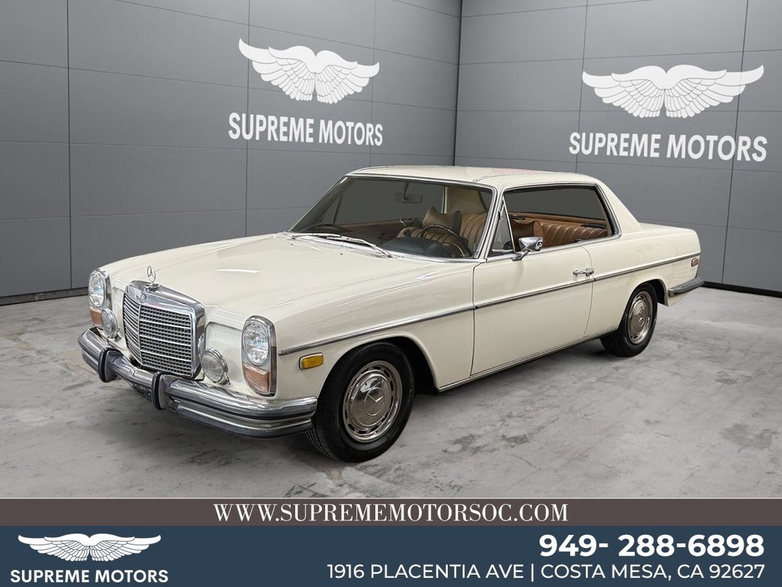 Sedan in Costa Mesa, CA, United States 1 - 18316521