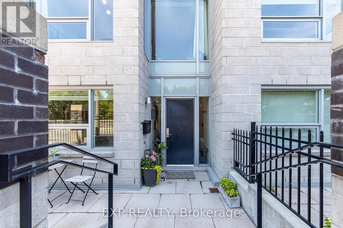 House in Ottawa, Ontario, Canada 2 - 18454082