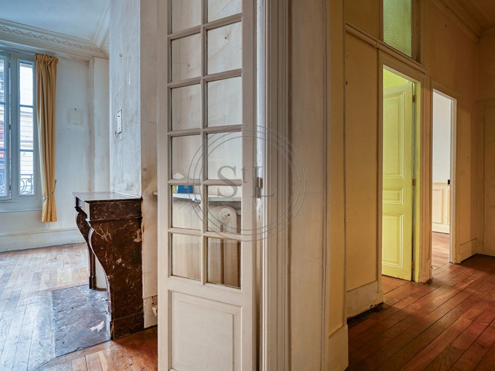 Apartment in Domaine National du Château, Versailles, France 4 - 18453569