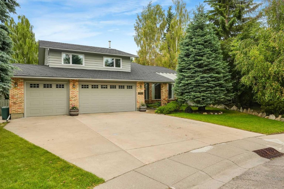 House in Calgary, Alberta, Canada 1 - 18453900