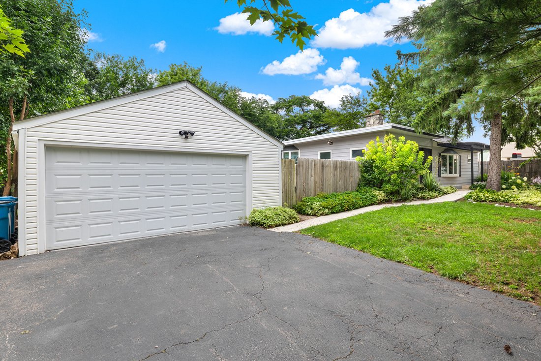 House in Elmhurst, Illinois, United States 2 - 18453533