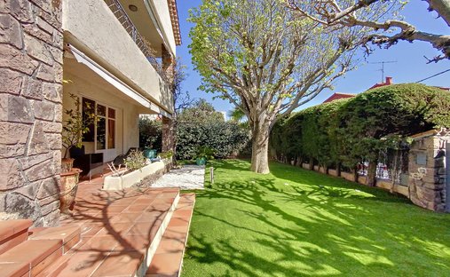 Apartment in Le Dramont-Agay-Anthéor-Le Trayas, Saint-Raphaël, France 1