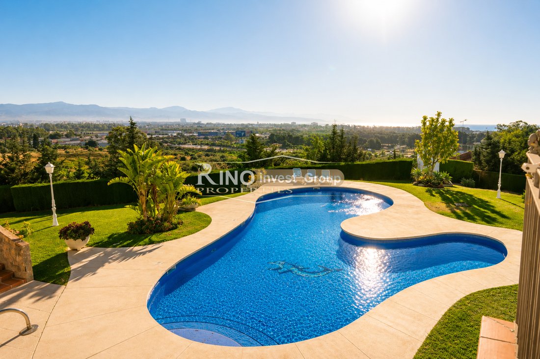Villa in Churriana (District), Malaga, Spain 5 - 18454160