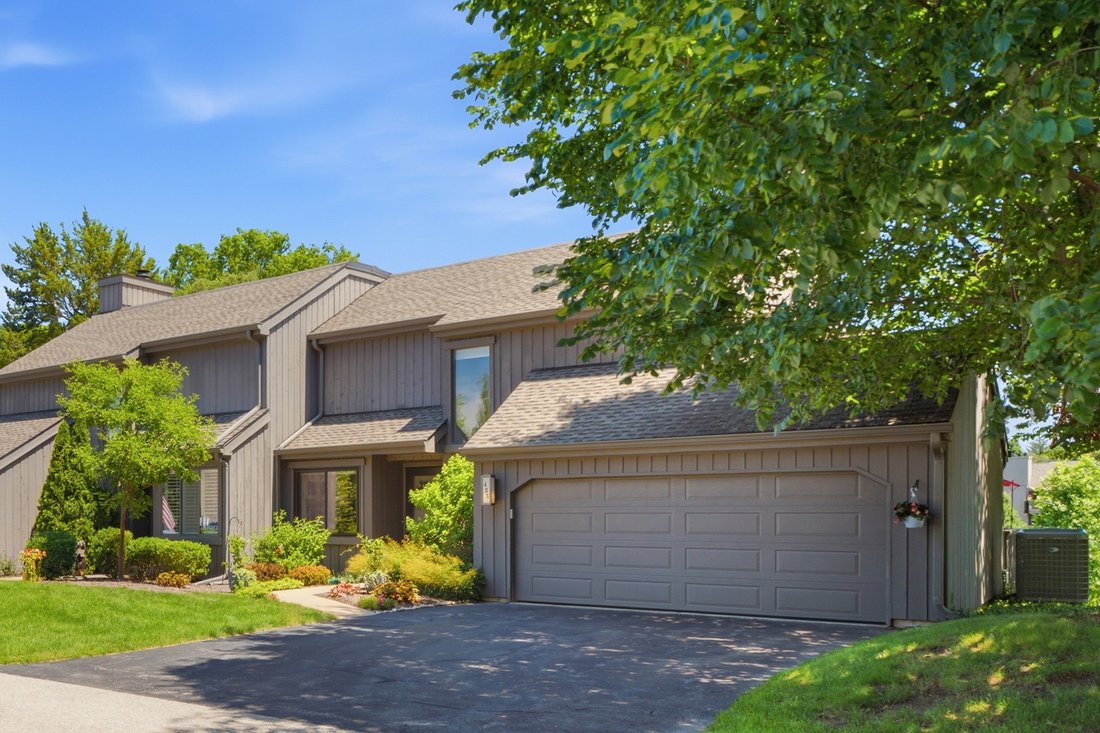 Condo in Barrington Hills, Illinois, United States 1 - 18453560