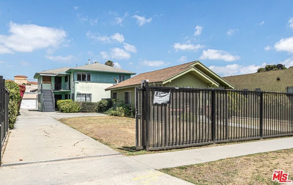 Los Angeles, California, United States 1 - 18453622